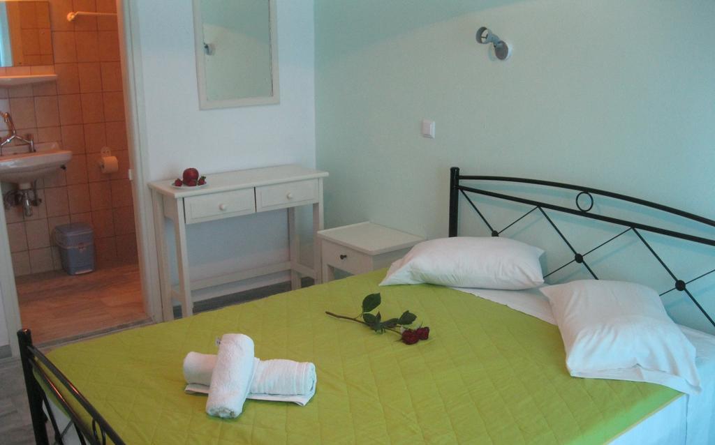 Very-Kokkos Pension 2 Naxos City Szoba fotó